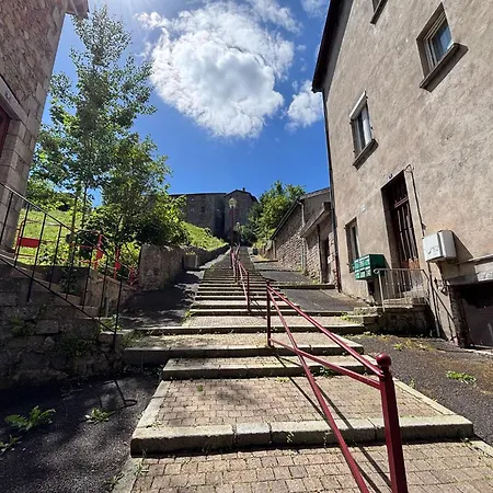 アパート Escapade En Auvergne - Centre Historique - 3 Personnes Olliergues